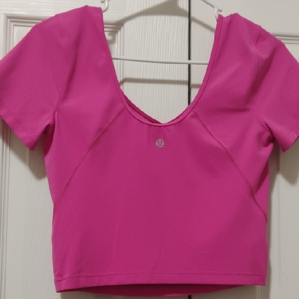Lululemon Athletica Fuchsia Crop Top, Size 8